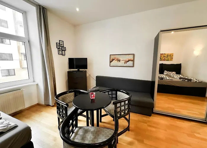 W Apartment - Brigittenau Area Mm10